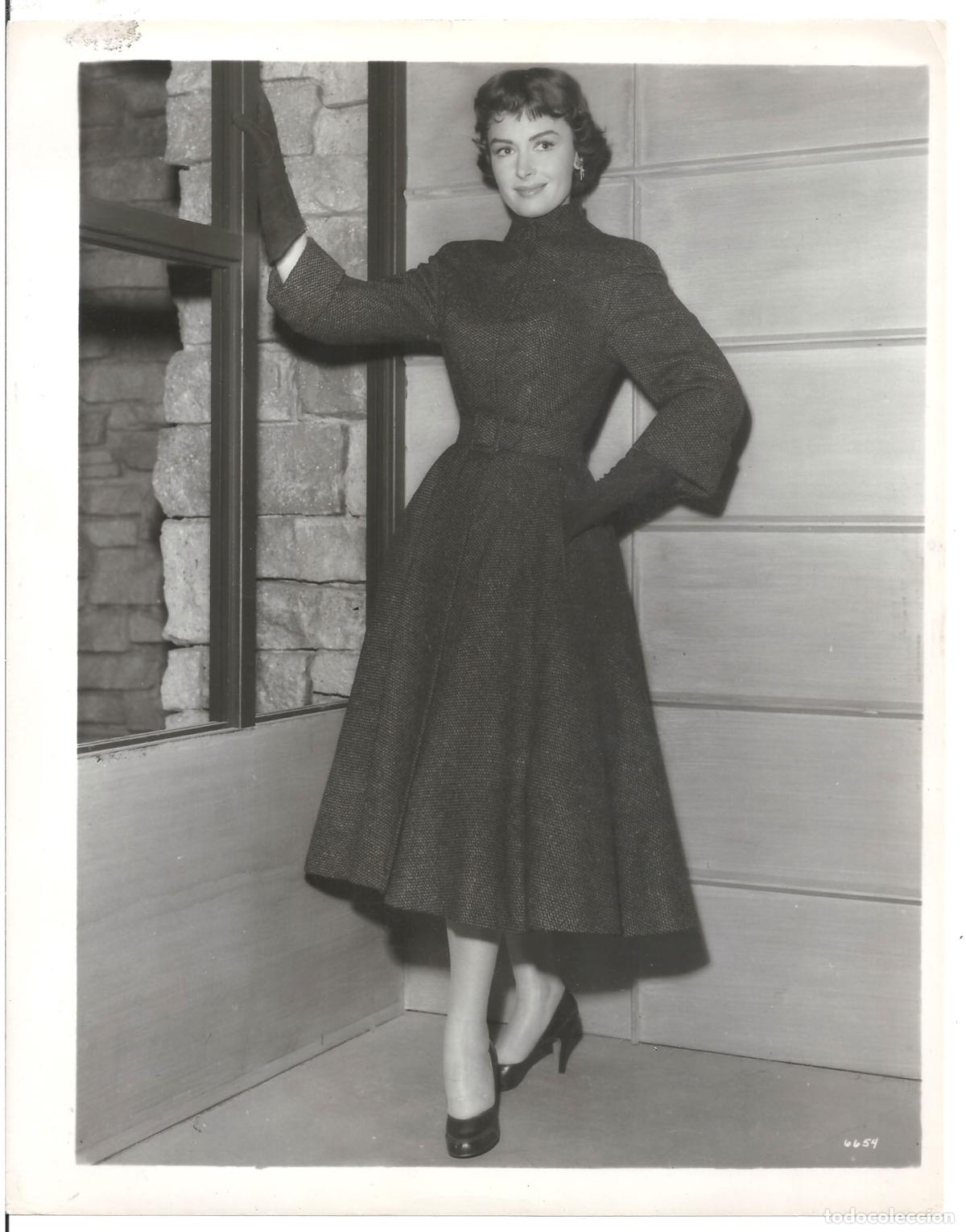 Cine: F35829 DONNA REED abrigo dise&ntilde;ado por HELEN ROSE FOTO B/N ORIGINAL AMERICANA