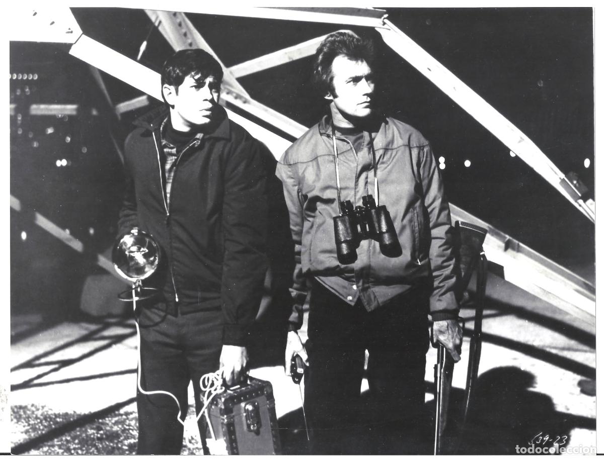 Kino: F35962 CLINT EASTWOOD RENI SANTONI HARRY EL SUCIO FOTO B/N ORIGINAL ESPA&Ntilde;OLA