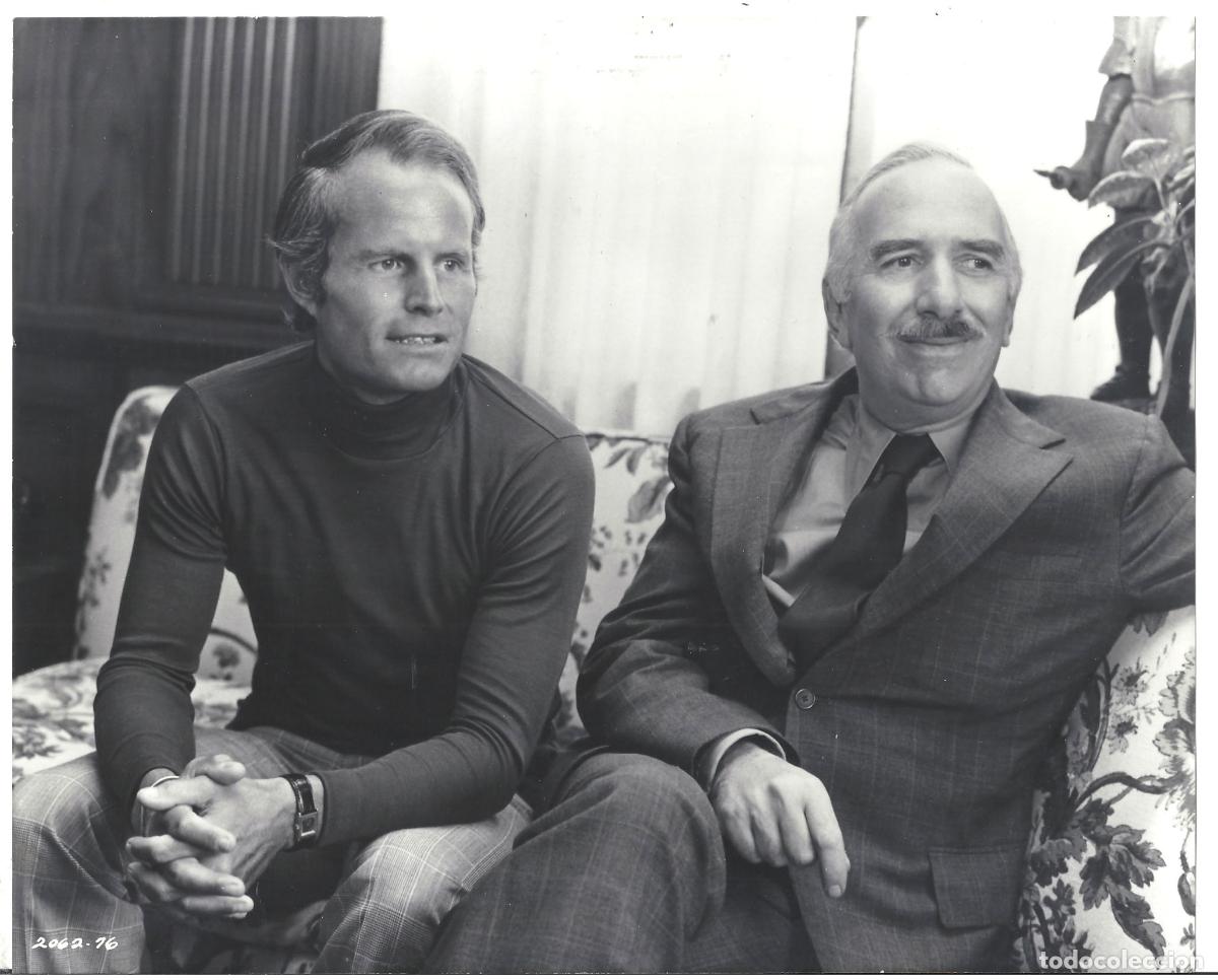 Cine: F35987 RICHARD D ZANUCK DAVID BROWN PRODUCTOR LOCA EVASION FOTO B/N ORIGINAL AMERICANA