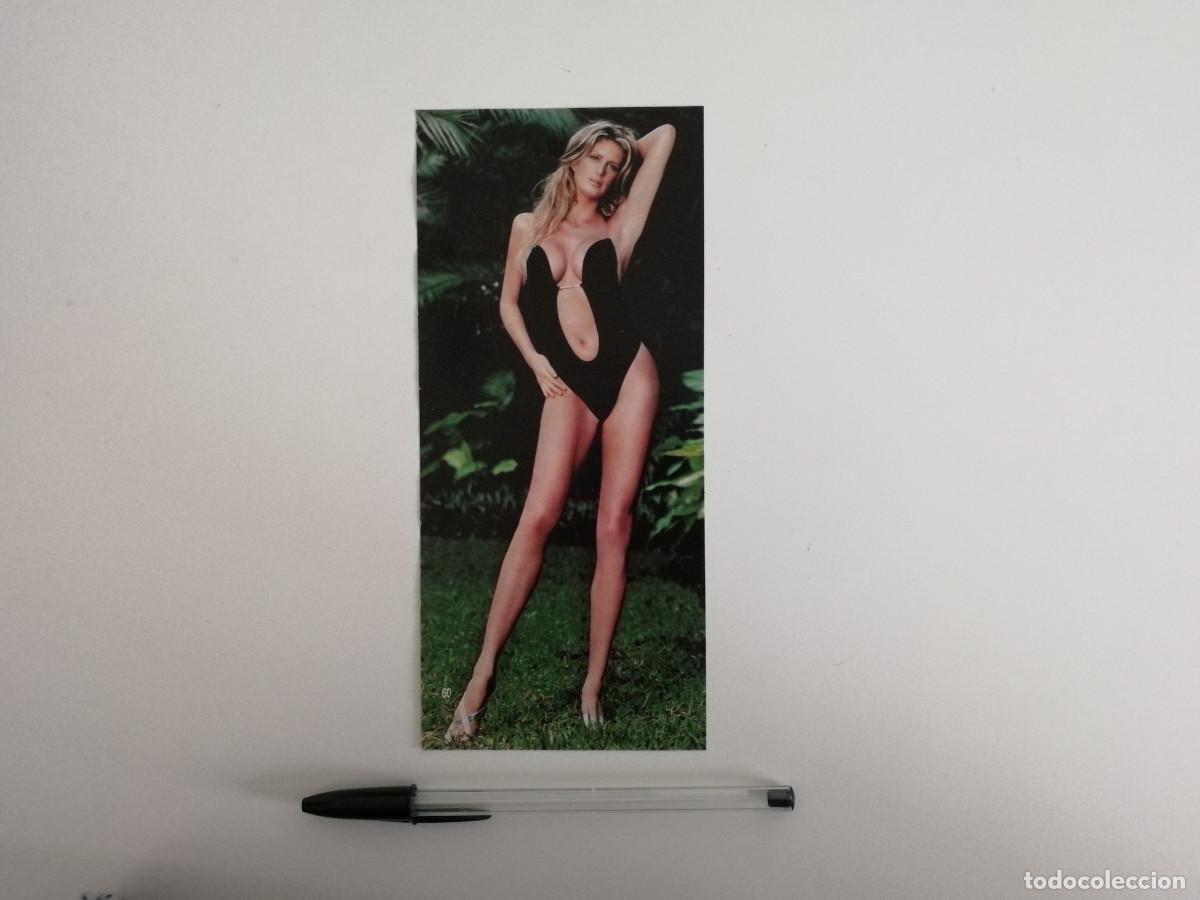 Cin&eacute;ma: LAMINA ACARTONADA - Penny Lancaster - BIKINI BA&Ntilde;ADOR