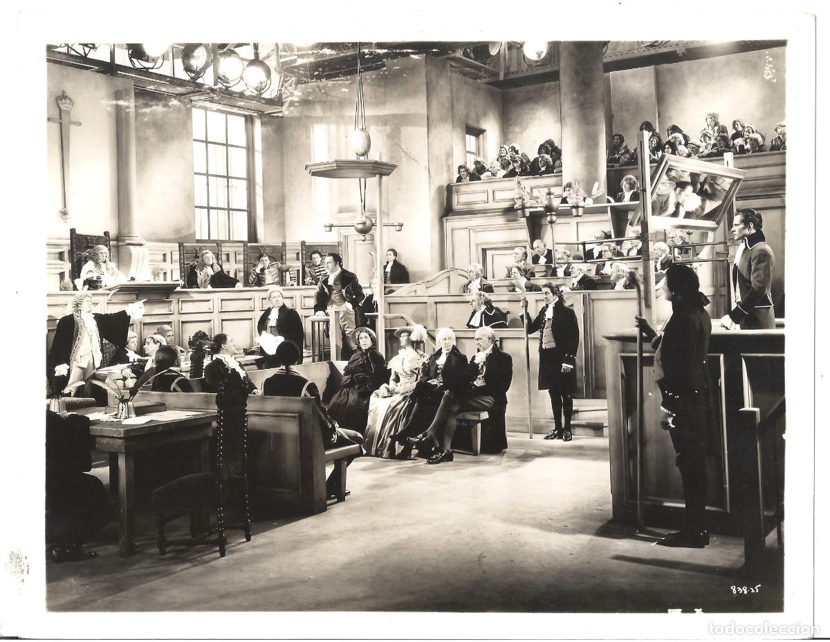 Cinema: F36147 HISTORIA DE DOS CIUDADES RONALD COLMAN FOTO B/N ORIGINAL AMERICANA