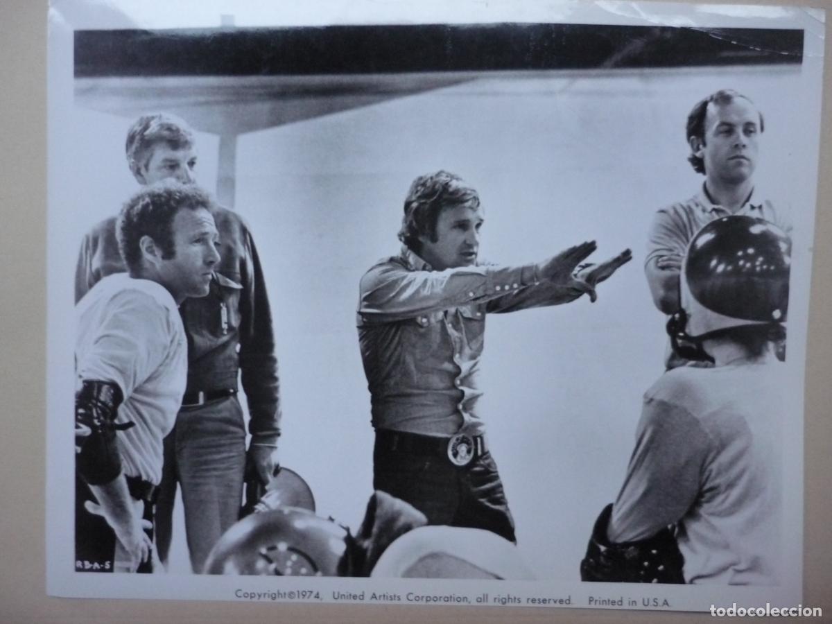 Cinema: norman jewison - foto original b/n - director de cine filmmaker - rollerbal james caan