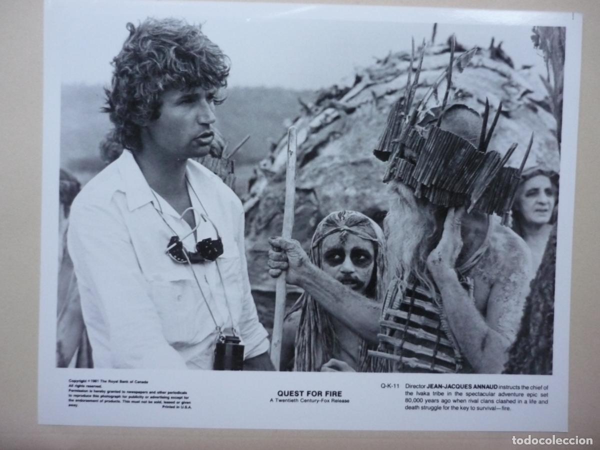 Cinema: jean-jacques annaud - foto original b/n - director de cine filmmaker - quest for fire