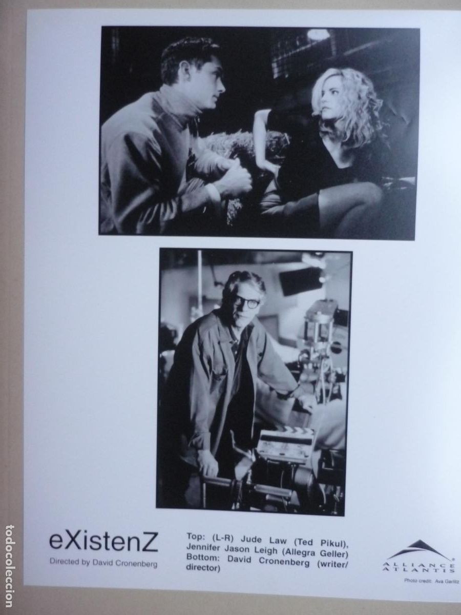 Cinema: david cronenberg - foto original b/n - director de cine filmmaker - existenz jude law jennifer jason