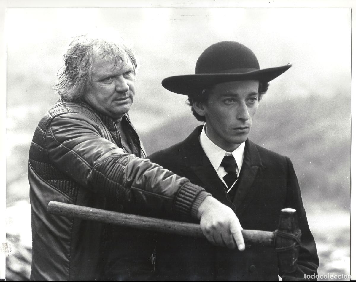 Kino: F36286 ROBERT POWELL KEN RUSSELL DIRECTOR UNA SOMBRA EN EL PASADO FOTO B/N ORIGINAL AMERICANA