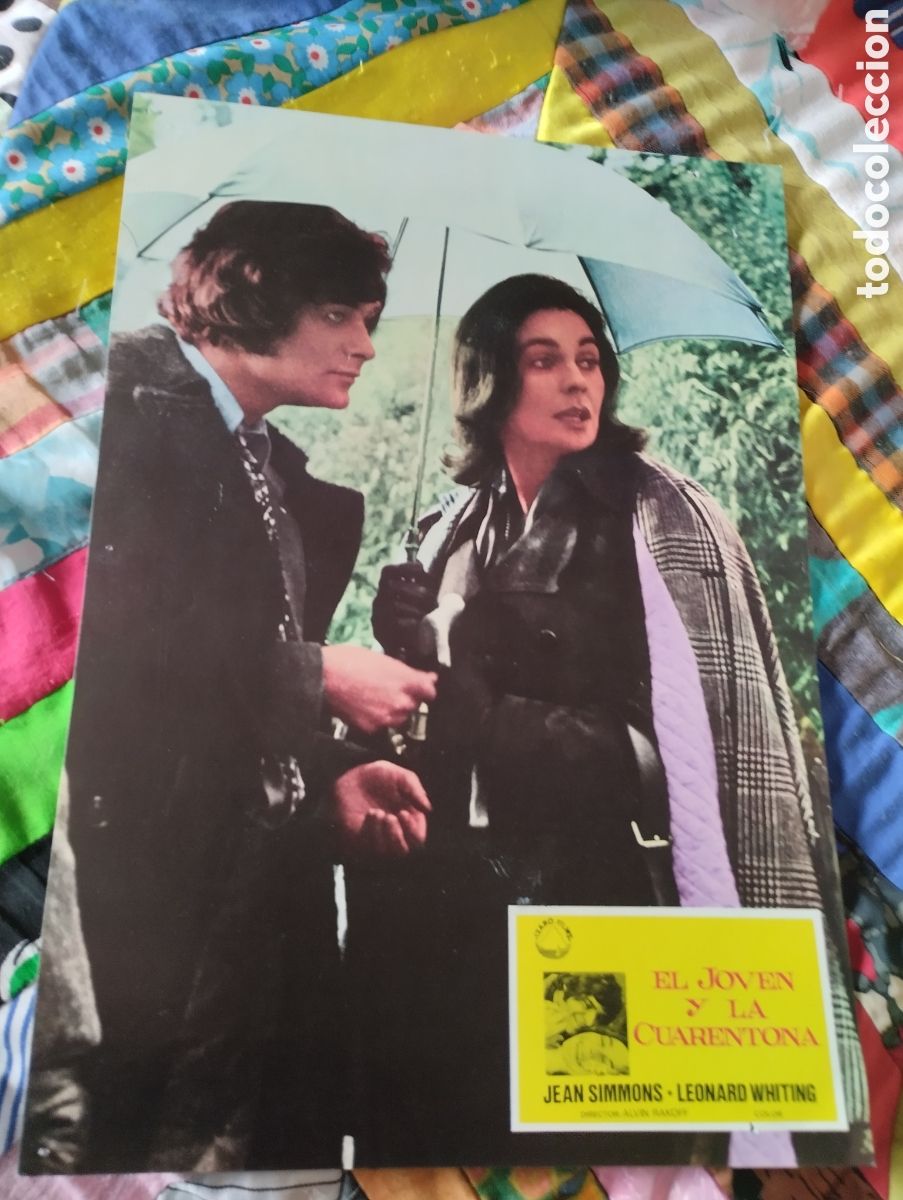 Cine: 12 FOTOCROMOS - EL JOVEN Y LA CUARENTONA - SET COMPLETO