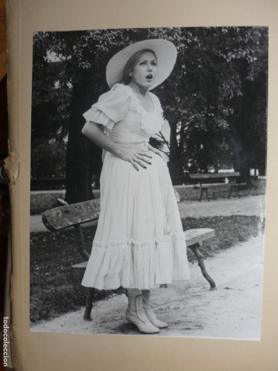 Cinema: la curiosa - foto original b/n - nene morales escriva cine espa&ntilde;ol