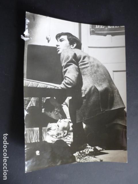 Cin&eacute;ma: DANY SAVAL Y SIMON ANDREU ACTOR ANTIGUA FOTOGRAFIA 24 X 18 CM