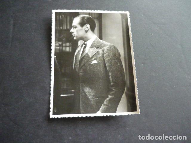 Kino: REX HARRISON ACTOR ANTIGUA FOTOGRAFIA 11 X 8.5 CM