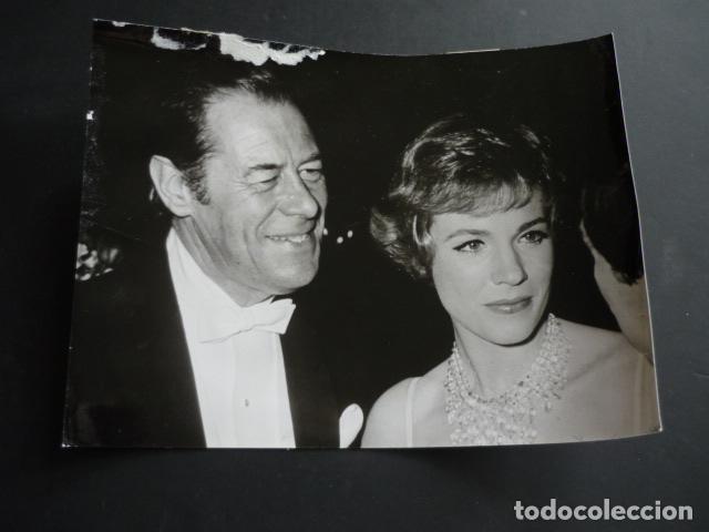Kino: REX HARRISON CON JULIE ANDREWS ANTIGUA FOTOGRAFIA 24 X 18 CM