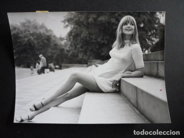 Kino: SARAH CALDWELL ACTRIZ ANTIGUA FOTOGRAFIA 15 X 20,5 CM