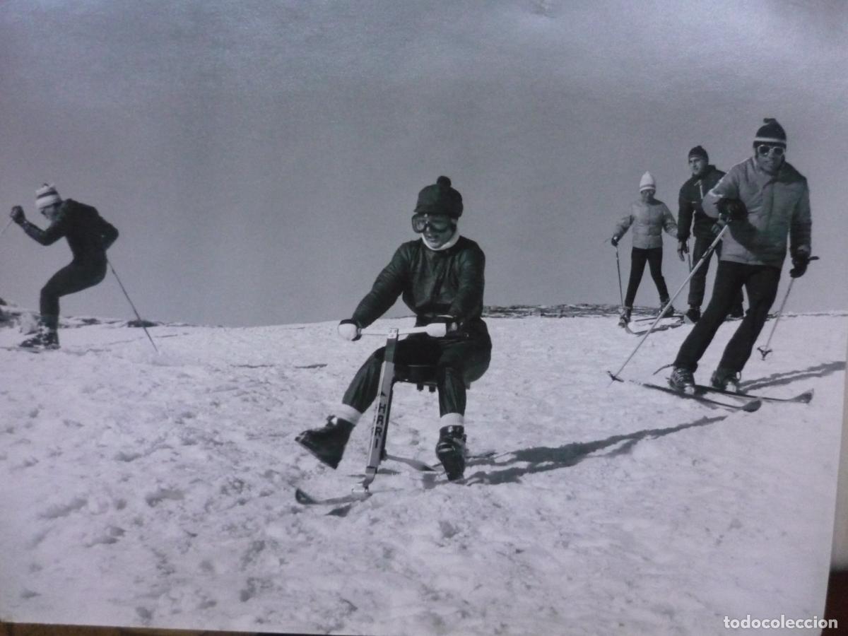 Cine: esperanza roy - foto original b/n - los novios de mi mujer escena nieve - cine espa&ntilde;ol - 24x30