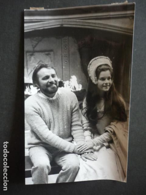 Cin&eacute;ma: RICHARD BURTON CON GENEVIEVE ACTORES ANTIGUA FOTOGRAFIA 18 X 12 CM