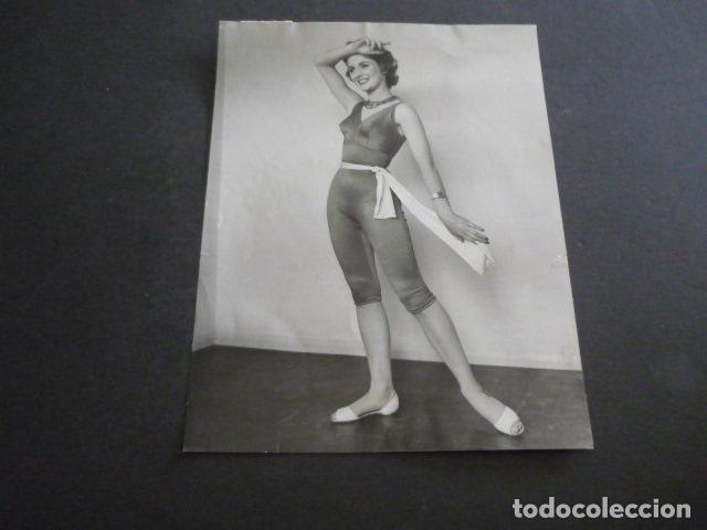 Cinema: SONYA RAVEN ACTRIZ ANTIGUA FOTOGRAFIA 15,5 X 20 CM