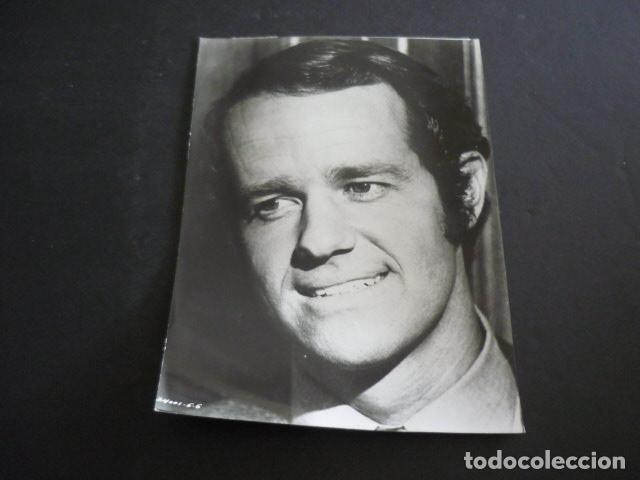 Cinema: MIKE FARELL ACTOR ANTIGUA FOTOGRAFIA 18 X 12 CM