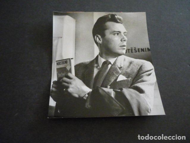 Cinema: DIRK BOGARDE ACTOR ANTIGUA FOTOGRAFIA 12 X 10,5 CM