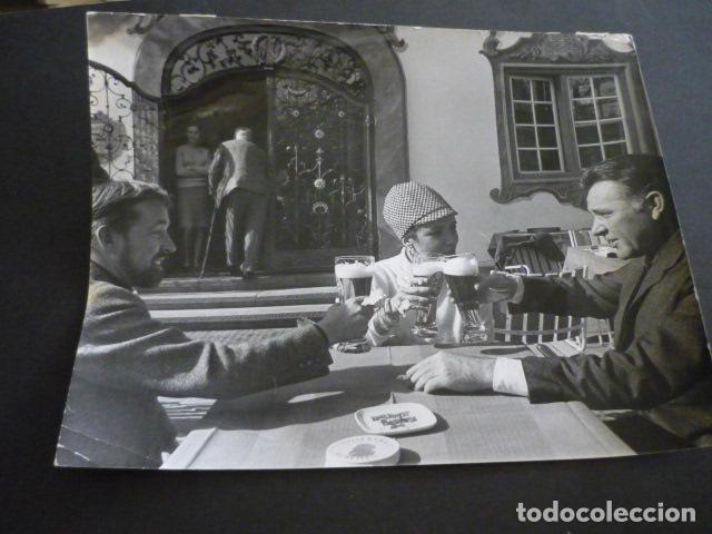 Cinema: RICHARD BURTON ACTOR CON LIZ TAYLOR ANTIGUA FOTOGRAFIA 18 X 24 CM