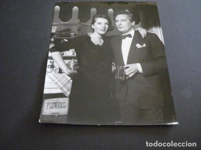 Kino: PETER FINCH ACTOR ANTIGUA FOTOGRAFIA 18 X 24 CM