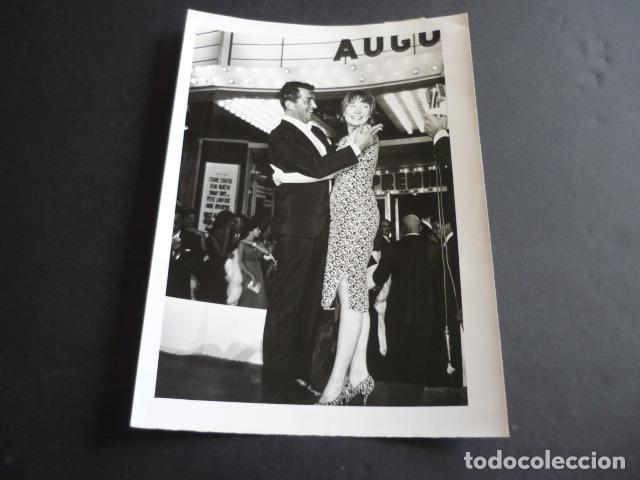 Kino: DEAN MARTIN ACTOR ANTIGUA FOTOGRAFIA 12 X 17 CM