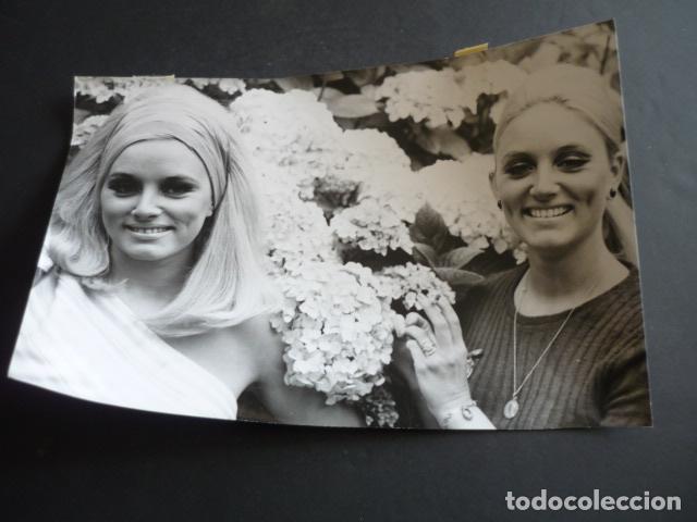 Cine: JUDITH Y PAMELA HENDY ACTRICES ANTIGUA FOTOGRAFIA 15,5 X 23,5 CM