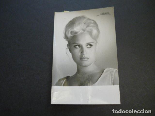 Kino: MARA LASSO ACTRIZ CON TITO MORA ANTIGUA FOTOGRAFIA 13 X 9 CM