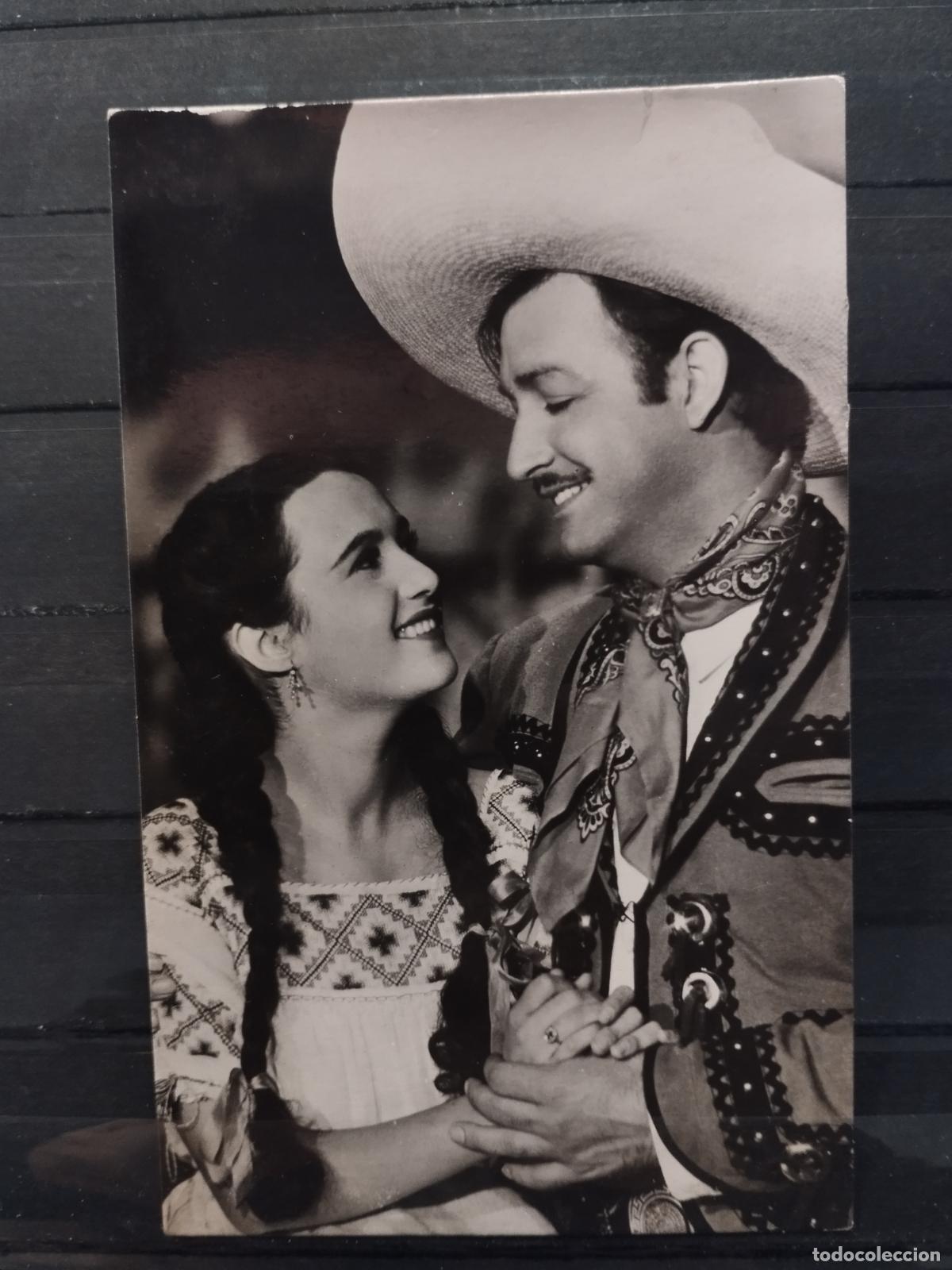 Cinema: POSTAL DE PELICULA. ASI SE QUIERE EN JALISCO. M&ordf; ELENA MARQUEZ. JORGE NEGRETE. ESCRITA AL DORSO 1948