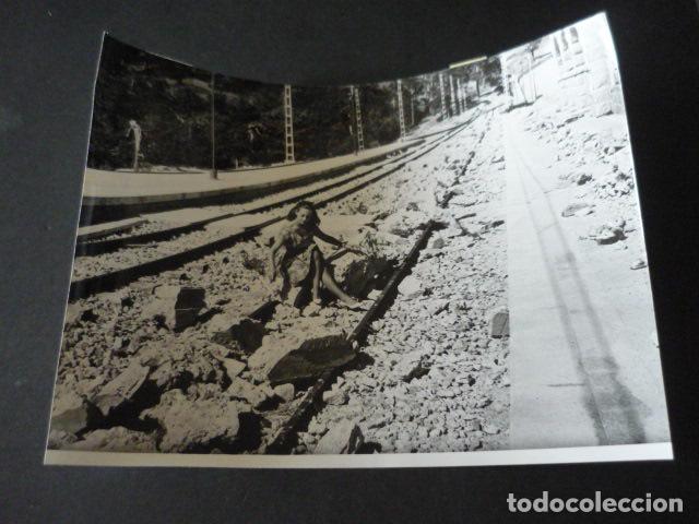 Cine: MARTA MAY ACTRIZ EN ESTACION DE NAVACERRADA MADRID ANTIGUA FOTOGRAFIA 18 X 24 CM