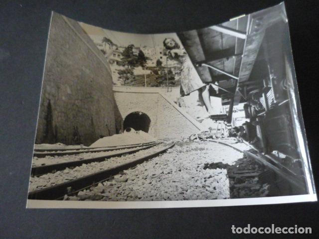 Cine: MARTA MAY ACTRIZ EN ESTACION DE NAVACERRADA MADRID ANTIGUA FOTOGRAFIA 18 X 24 CM