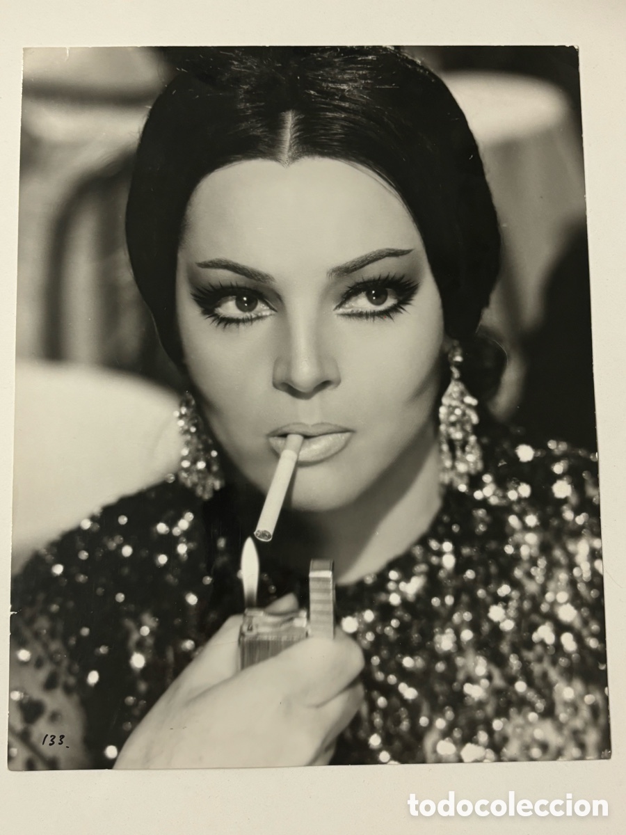 Cine: Foto original de Sara Montiel Tuset street foto Simon L&oacute;pez Madrid