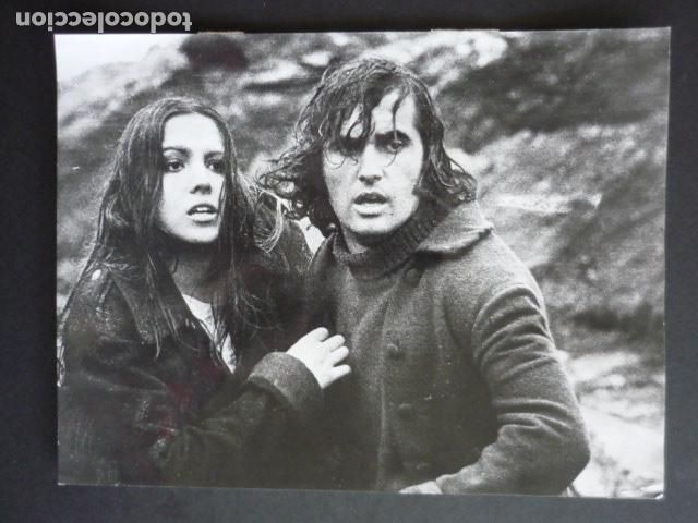 Cinema: ANA BELEN Y VICTOR MANUEL ACTORES EN AL DIABLO CON AMOR ANTIGUA FOTOGRAFIA 18 X 24 CM