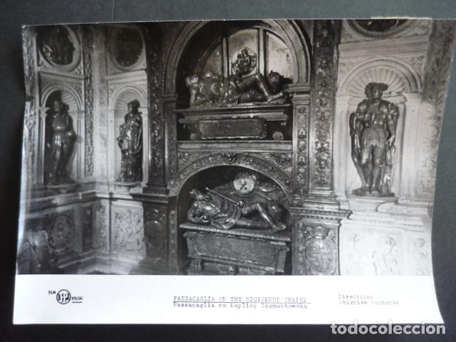 Kino: ESCENA PELICULA PASSACAGLIA ON THE SEGISMUND CHAPEL ANTIGUA FOTOGRAFIA 12 X 18 CM