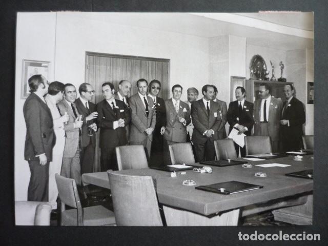 Cine: CONVENIO ENTRE TVE Y CINETEL 1971ANTIGUA FOTOGRAFIA 12 X 17 CM