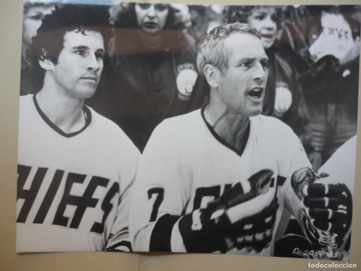 Cine: el casta&ntilde;azo - foto original b/n - paul newman Michael Ontkean - Slap Shot hockey sobre hielo