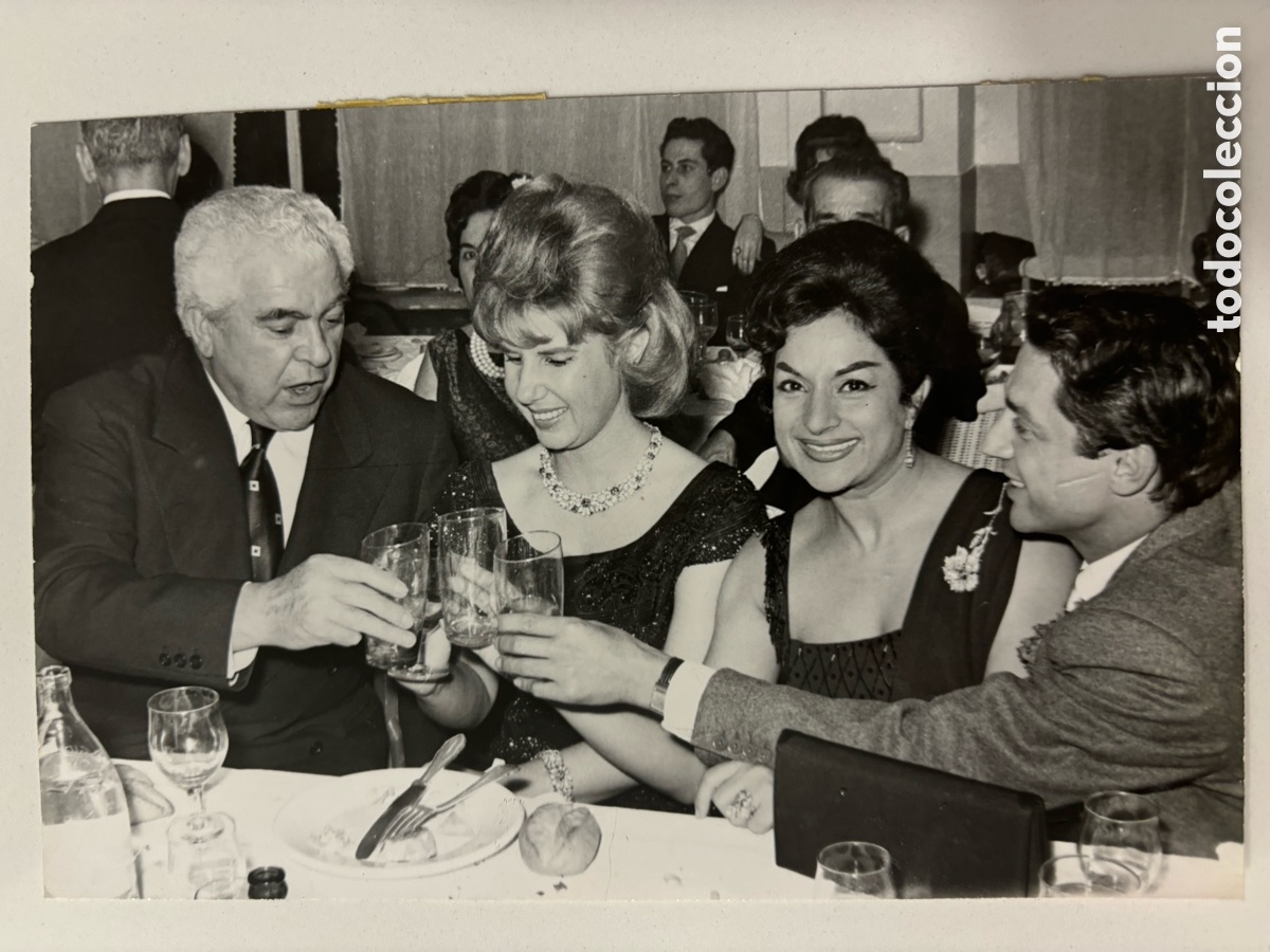 Cine: Foto original de Lola Flores la duquesa De Alba Ces&aacute;reo Gonz&aacute;lez y Antonio bautizo de Antonio M