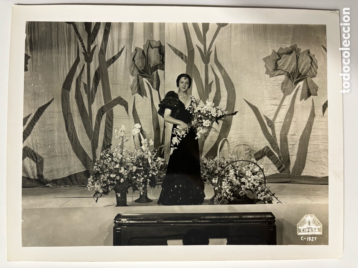 Cine: Foto original Cifesa de Lola Flores un alto en el camino M