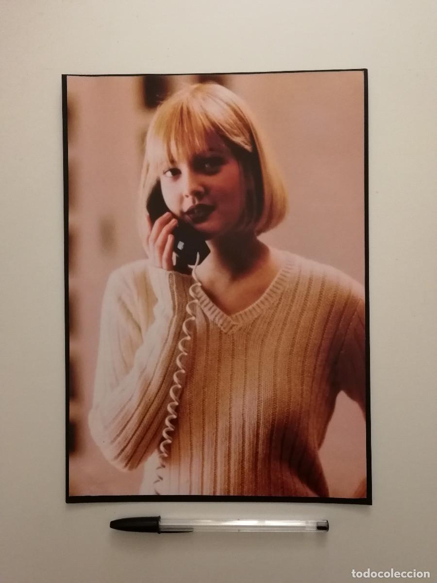 Cine: LAMINA ACARTONADA -A4- SCREAM - DREW BARRYMORE - TERROR