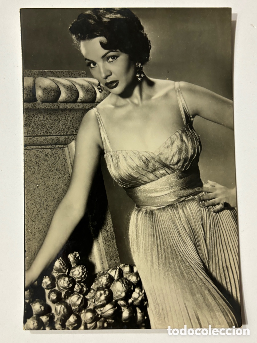 Cine: Antigua tarjeta postal de Sara Montiel M