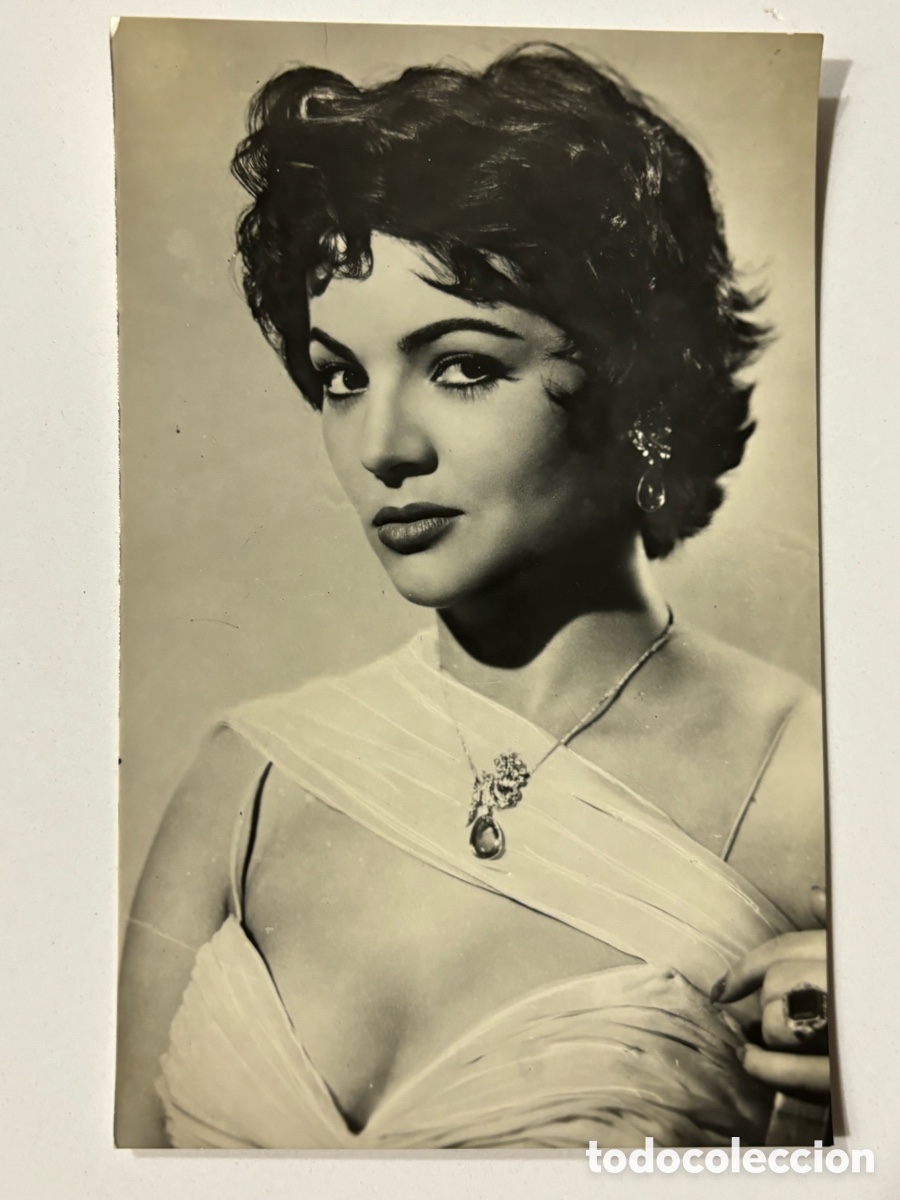 Cine: Antigua tarjeta postal de Sara Montiel M