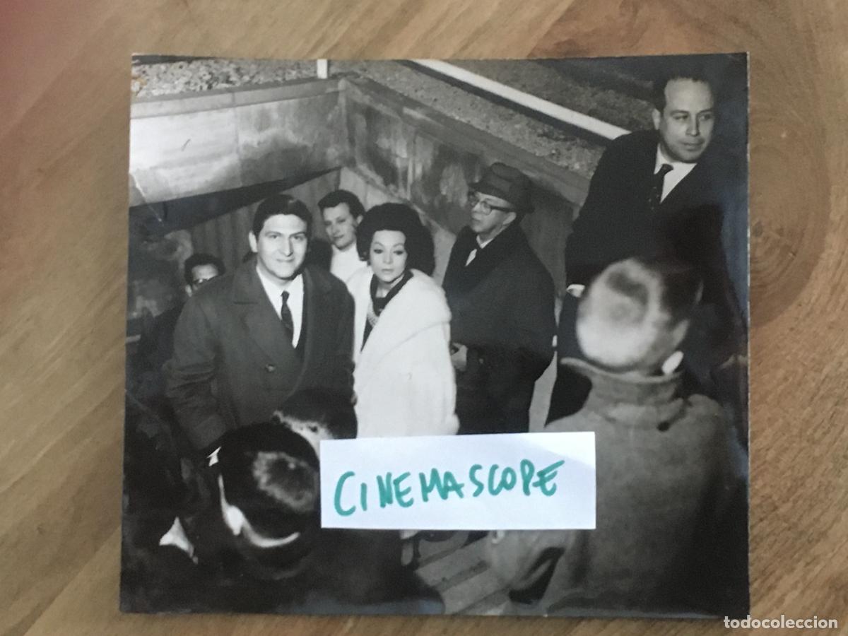 Cine: sara montiel foto con grupo de gente original antigua fechada en 1962