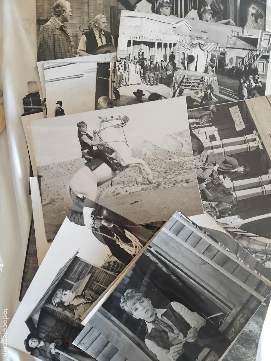 Cine: 48 FOTOS DE LA PELICULA DOS PISTOLAS GEMELAS. PILI Y MILI. SEAN FLYNN.