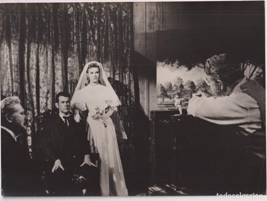 Cine: Duelo en el Barro. Fotocromo. Fotograf&iacute;a (18x24) de Don Murray y patricia Owens. 1959. Al dorso tamp