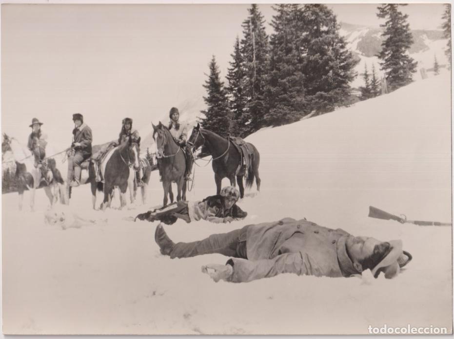 Cine: Duelo en el Barro. Fotocromo. Fotograf&iacute;a (18x24) de Don Murray. 1959. Al dorso tamp&oacute;n Ministerio de