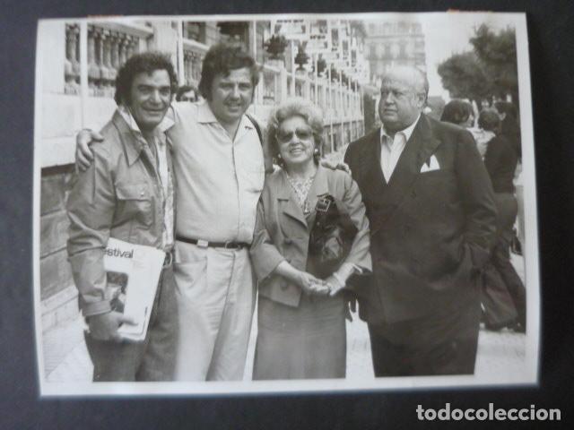 Cine: ISABEL GARCES ACTRIZ EN SAN SEBASTIAN ANTIGUA FOTOGRAFIA 24 X 18 CM