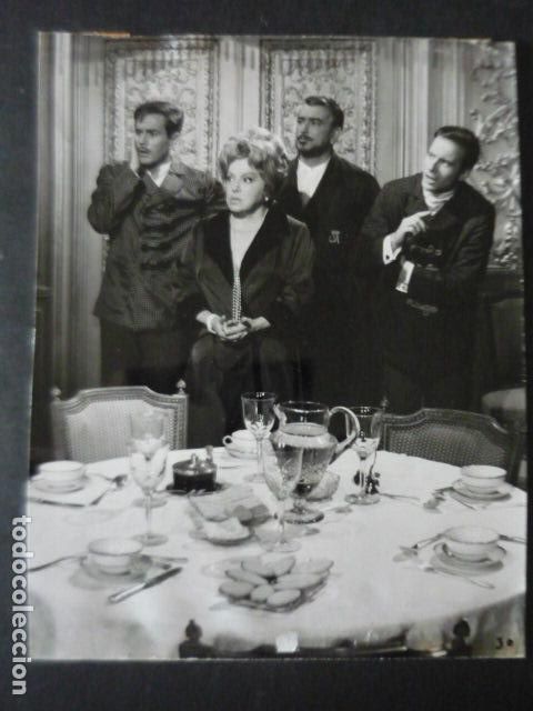 Cine: ISABEL GARCES ACTRIZ CON MANUEL GIL ANTIGUA FOTOGRAFIA 15 X 20 CM