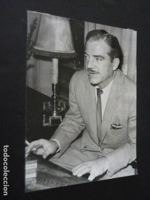 Cinema: DANA ANDREWS ACTOR EN MADRID ANTIGUA FOTOGRAFIA 24 X 18 CM