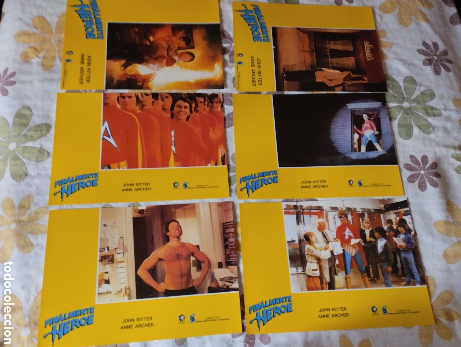 Cine: 12 FOTOCROMOS - FINALMENTE HEROE - SET COMPLETO