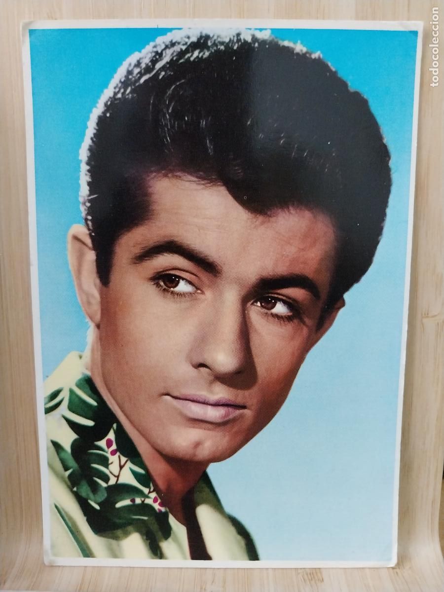 Cine: GEORGE CHAKIRIS SIN BARRERAS ED BERMEJO C 178 SC ORIGINAL