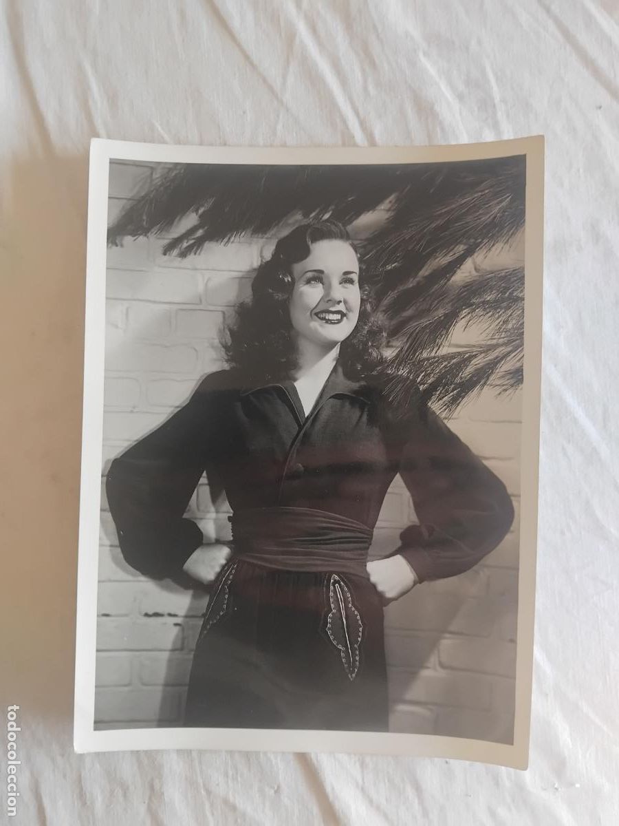 Cine: FOTOGRAFIA DE DIANA DURBIN ESTRELLA DE LA UNIVERSAL 18 x 24 cm.
