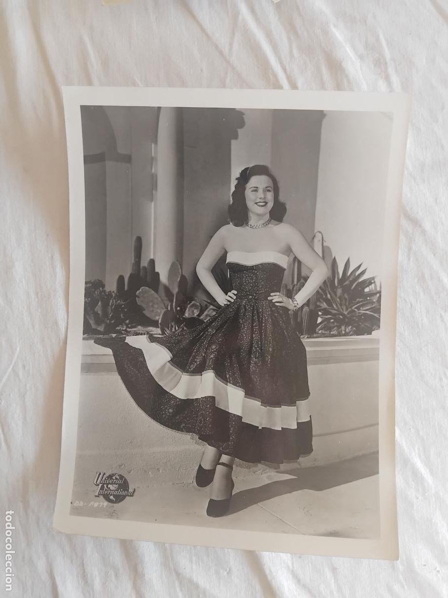 Cine: FOTOGRAFIA DE DIANA DURBIN ESTRELLA DE LA UNIVERSAL 18 x 24 cm.