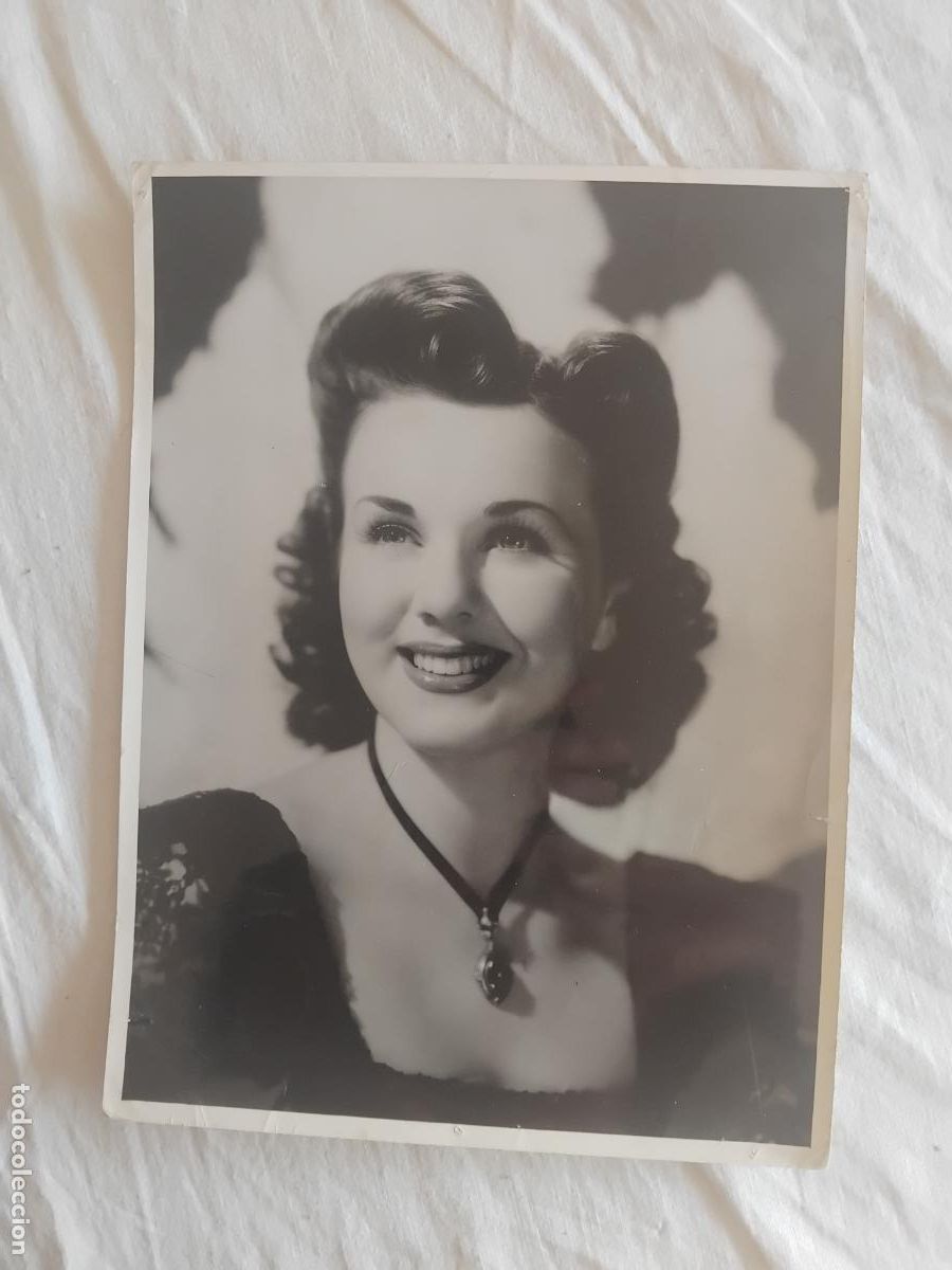 Cine: FOTOGRAFIA DE DIANA DURBIN ESTRELLA DE LA UNIVERSAL 18 x 24 cm.